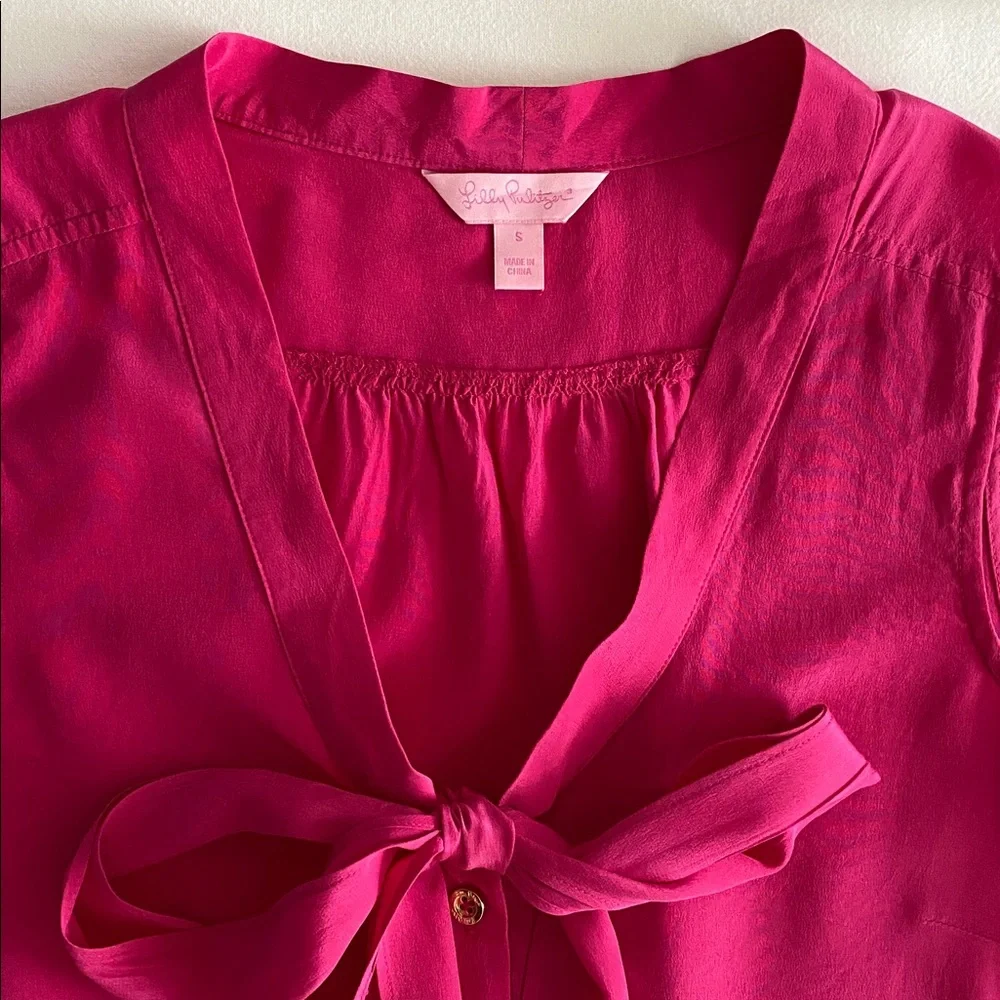 Lilly Pulitzer Raleigh Fuchsia Sleeveless Kitty Bow Blouse in Kissy Pink Small - Picture 6 of 16